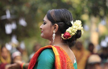 У Бангладеш суд дозволив жінкам не вказувати визначення «цнотлива» у документах, його замінили на «незаміжня»