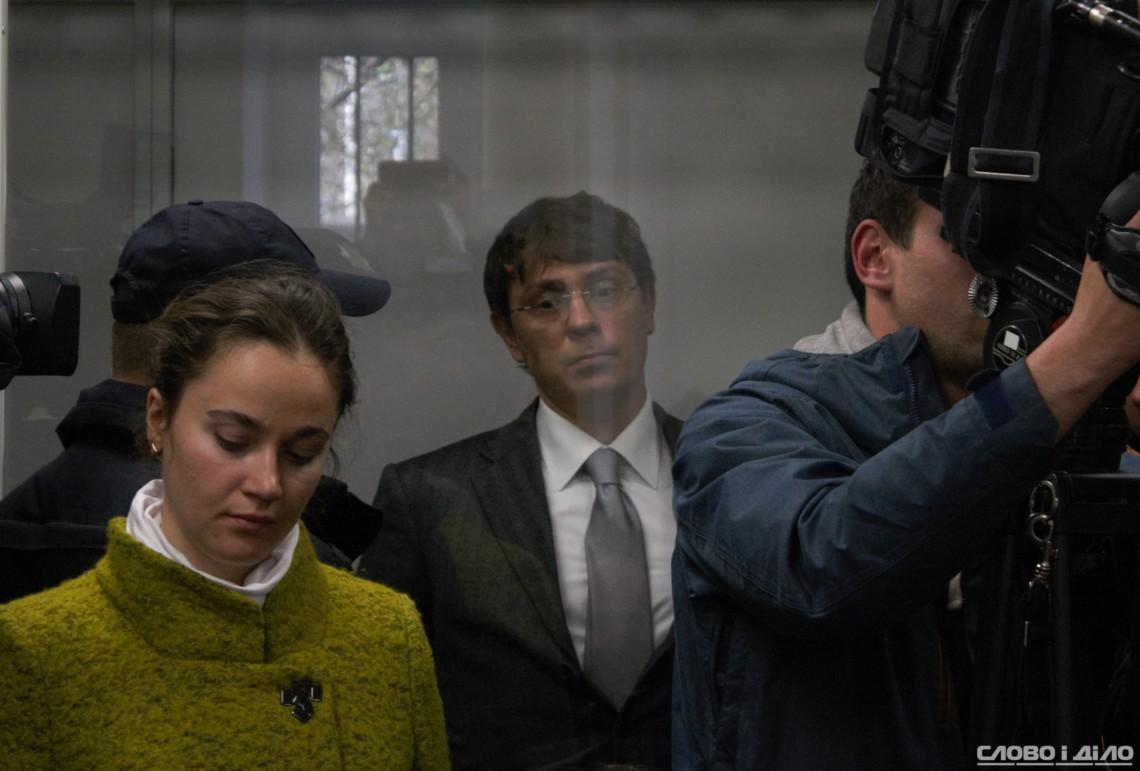 Суд зняв електронний браслет з екснардепа Дмитра Крючкова