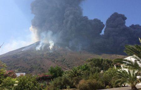 В Італії прокинувся вулкан Стромболі