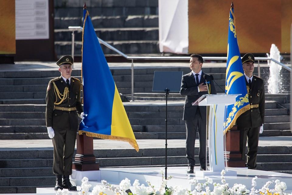 День Незалежності: у своїй урочистій промові Володимир Зеленський жодного разу не згадав РФ