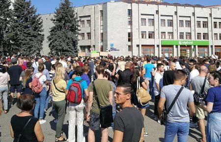 В Одесі влаштували акцію на підтримку Ройтбурда на посаді директора Художнього музею