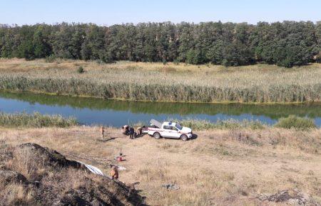 На пляжі Кальміусу на Донеччині прикордонники виявили боєприпаси (відео)