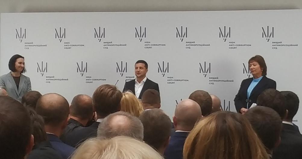 В Україні розпочинає роботу Антикорупційний суд