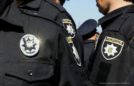 Суд обрав запобіжний захід поліцейському, який побив людей у Полтаві