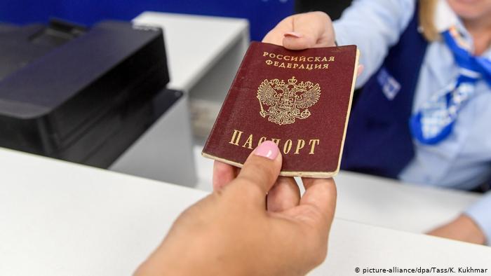 Євросоюз затвердив візові правила для мешканців окупованого Донбасу з російськими паспортами