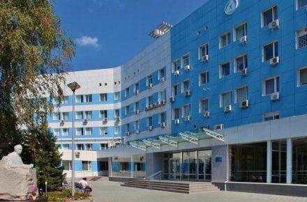 Суд відправив під нічний домашній арешт лікаря-трансплантолога, затриманого на хабарі