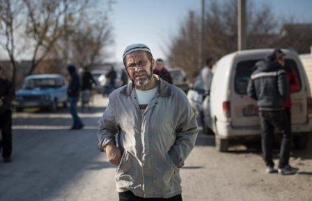 На адмінкордоні з окупованим Кримом прикордонники РФ затримали кримськотатарського правозахисника