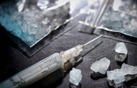 «Вона сказала, що я не маю права жити»: як поліція вчиняє з наркозалежними — історія Влади