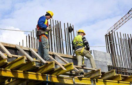 Українські працівники є майже у кожній п'ятій фірмі в Польщі — дослідження