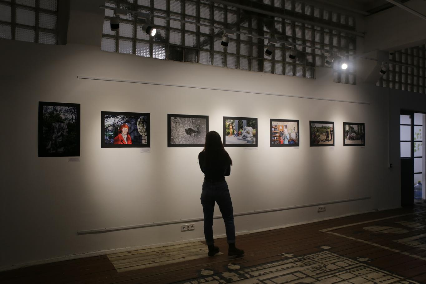 Автор фотовиставки про Донбас: «Люди не завжди знають, хто на старих фото в їх альбомах»