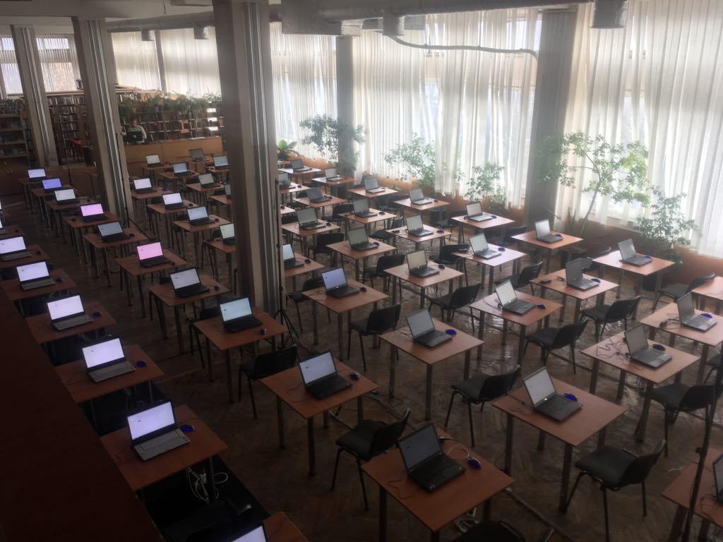 Відрізнити «онтологічний» від «аксіологічного»: прокурори ГПУ почали складати тест на загальні здібності