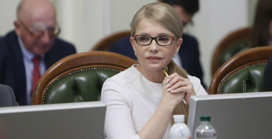 Зеленський заявив, що Тимошенко пропонувала призначити «своїх» людей в обмін на голосування зі «Слугою народу»