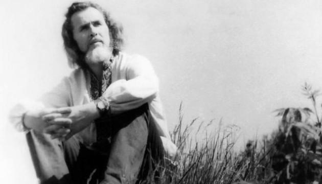 «Свята Україна Олеся Бердника»: яка вона?