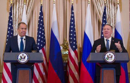 Крим належить Україні, а Мінські угоди — основа для розв'язання конфлікту на сході — держсекретар США Помпео