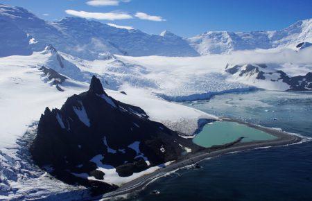 Морський лід Антарктиди досяг нового рекордно низького рівня