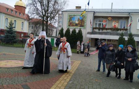 У Свято-Троїцькому кафедральному соборі ПЦУ у Луцьку вперше в Україні відслужили різдвяну літургію (фото)