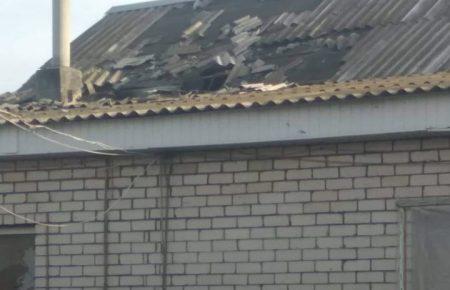 У Золотому під обстріл потрапили два будинки (фото)