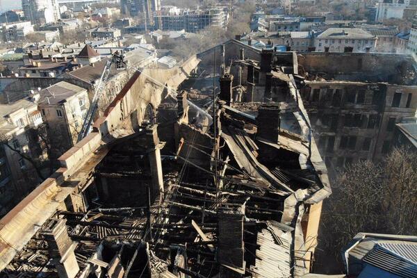 Пожежа в одеському коледжі: учням перенесуть сесію та продовжать канікули