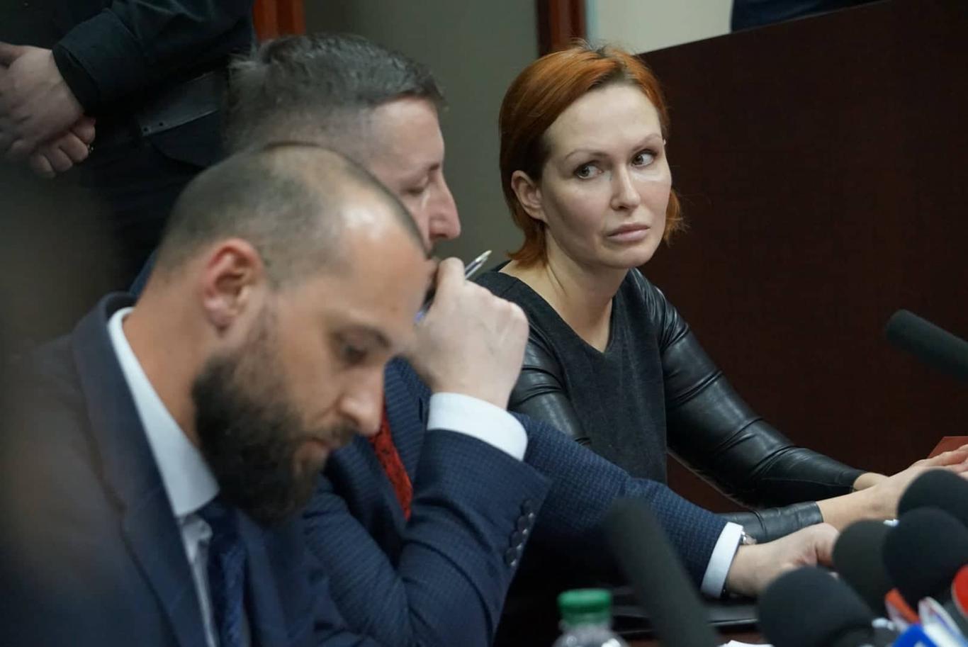 Під час обшуку у помешканні Кузьменко вилучили старі SIM-карти, Wi-Fi роутер та рушницю — адвокат