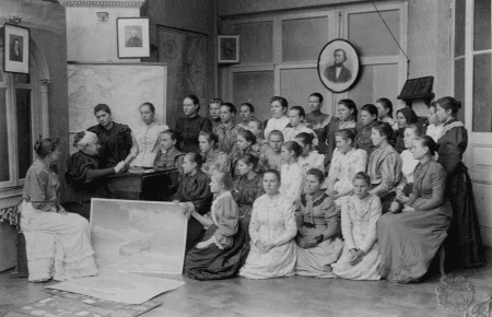 Освіта для жінок у XIX столітті на Донбасі: родина Алчевських та їхні школи