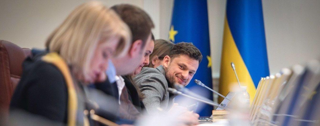 У Кабміні закрили перукарню, тепер там працюватимуть інвестняні — Дубілет