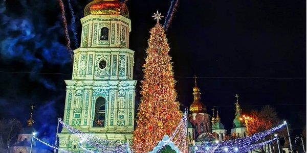 Ялинка на Софійській площі увійшла до п'ятірки найгарніших у Європі — КМДА