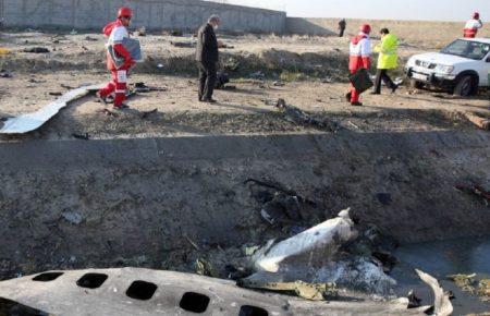 З'явилось відео можливого попадання ракети в літак МАУ