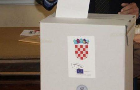 У Хорватії розпочався другий тур президентських виборів