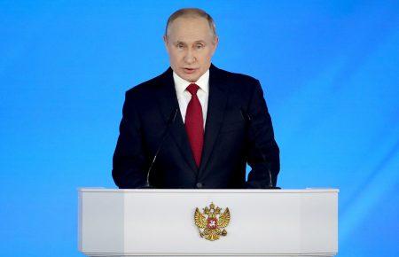 Такі «несподіванки» — у стилі Путіна — аналітикиня про відставку уряду РФ та зміни до Конституції