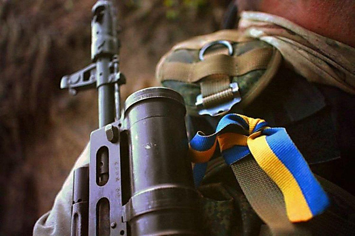 На Донбасі бойовики 14 разів обстріляли українські позиції — штаб ООС