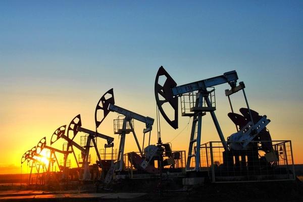 Ціна нафти Brent впала нижче за 50 доларів за барель