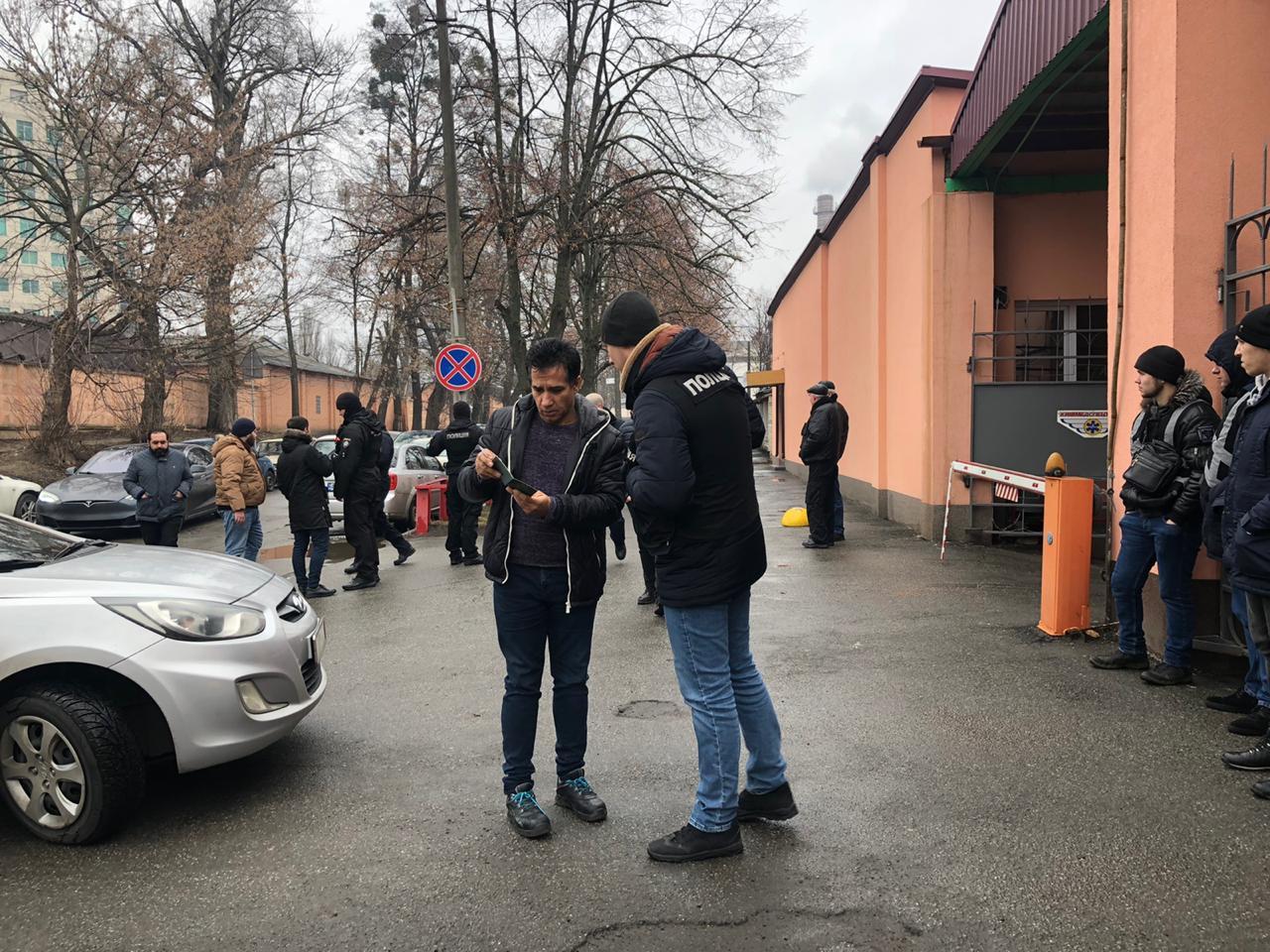 Денісова звернулася до керівників Нацполіції та Держміграційної служби через затримання мусульман у Києві