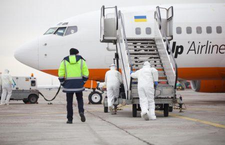 Літак з українцями з Китаю полетить у Харків