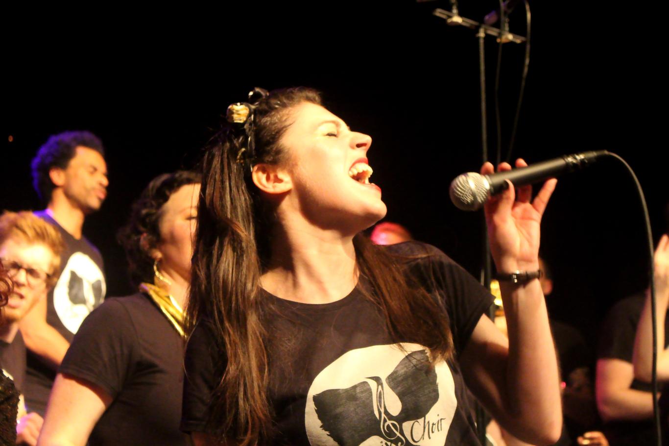 Ґоспел та соул музика від Кет Брукс — у From far away #14