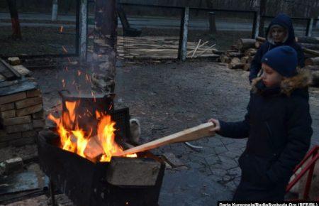 «Чому ви не повертаєтеся в Донецьк»: з Пущі-Водиці намагаються вигнати переселенців