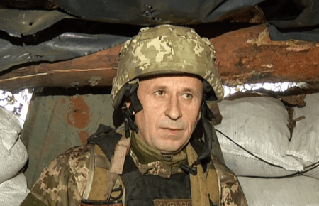 Украинские стяги вместо флагов боевиков: военный с Луганщины рассказал о хобби на передовой