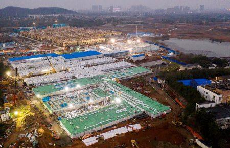 У Китаї за вісім днів побудували лікарню для лікування заражених коронавірусом