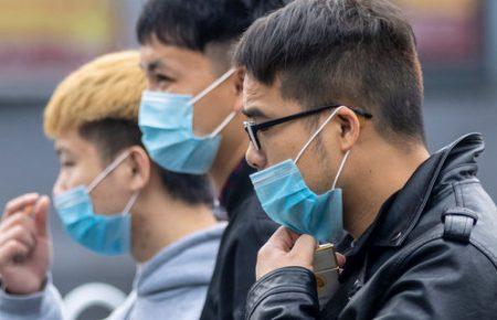 Марлева пов'язка не рятує від коронавірусу, людина його вдихне з нею або без — Юрій Лебідь про дефіцит масок