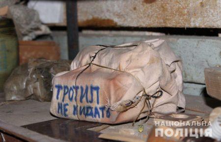 В Белой Церкви в подвале пятиэтажного дома нашли тротил, эвакуировали 200 человек — полиция