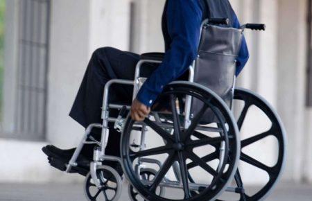 Зеленський підписав закон, що спрощує облаштування будинків для людей з інвалідністю