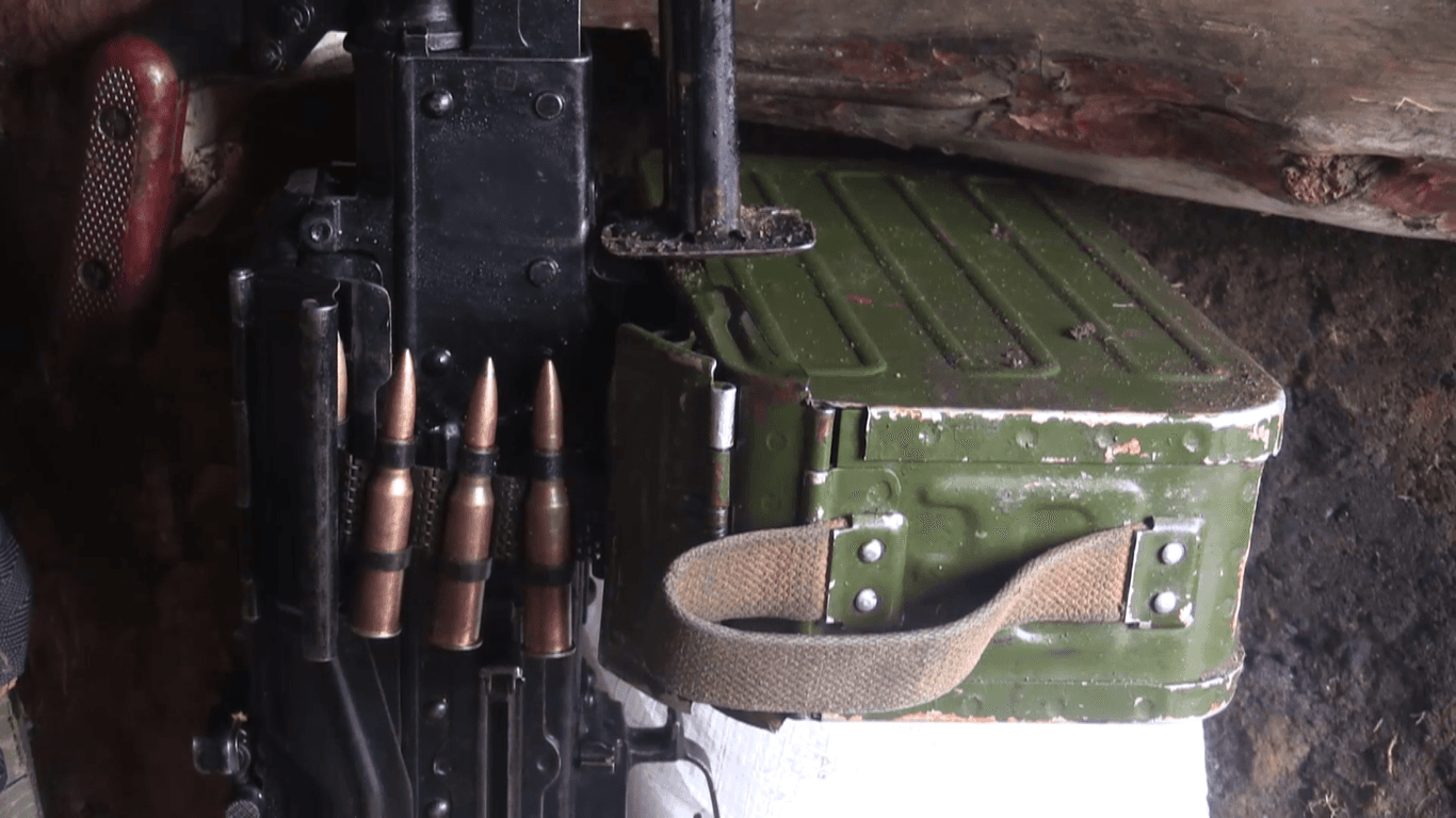 Бойовики використовують село Донецьке, як плацдарм для обстрілу Новотошківського — військовий (відео)