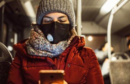 Фейки про коронавірус: що пишуть люди і як компанії Facebook, Google та Twitter борються з поширенням брехні