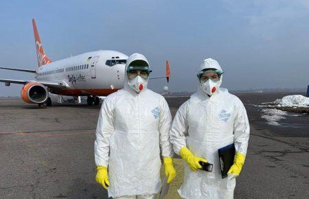 З Греції вилетів літак з евакуйованими українцями