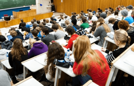 З 1 вересня підвищиться плата за навчання для контрактників — МОН