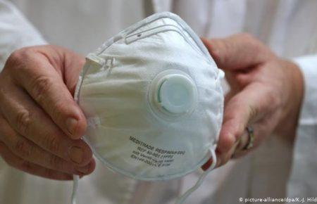 Нідерланди відкликають 600 тисяч замовлених у Китаї масок