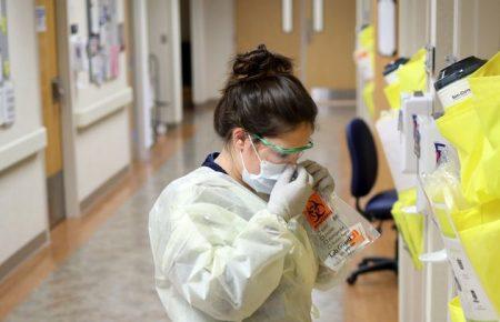 У США вперше від коронавірусу померло немовля