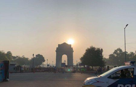 Без постійного житла і можливості повернутися: історії українців, які застрягли в Індії 