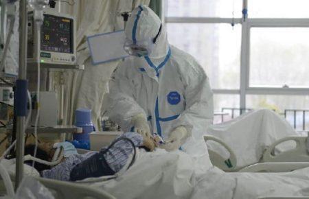 Волонтери розпочали збір коштів на костюми біозахисту для медиків