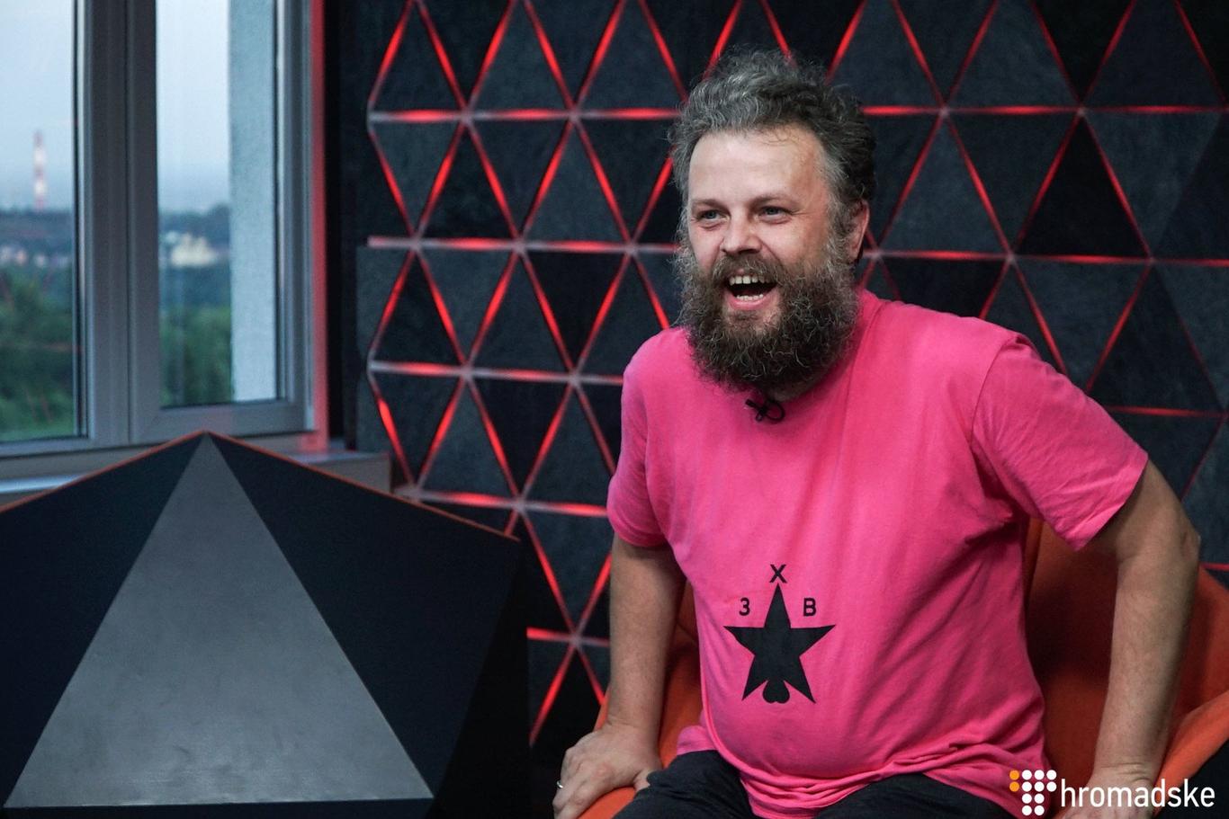 Жарти про «Хамерман Знищує Віруси» почались кілька місяців тому — фронтмен гурту про концерт у Чернівцях