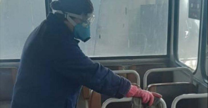 Коронавирус в Черновцах: в городе начали дезинфицировать общественный транспорт